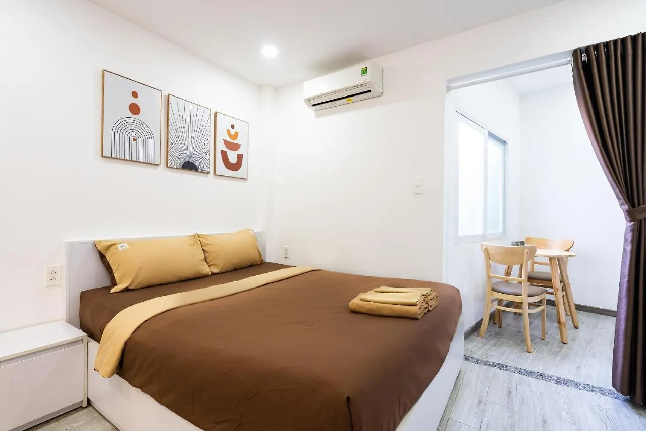 Ekomo Home - Central Saigon Ho Chi Minh City Homestay